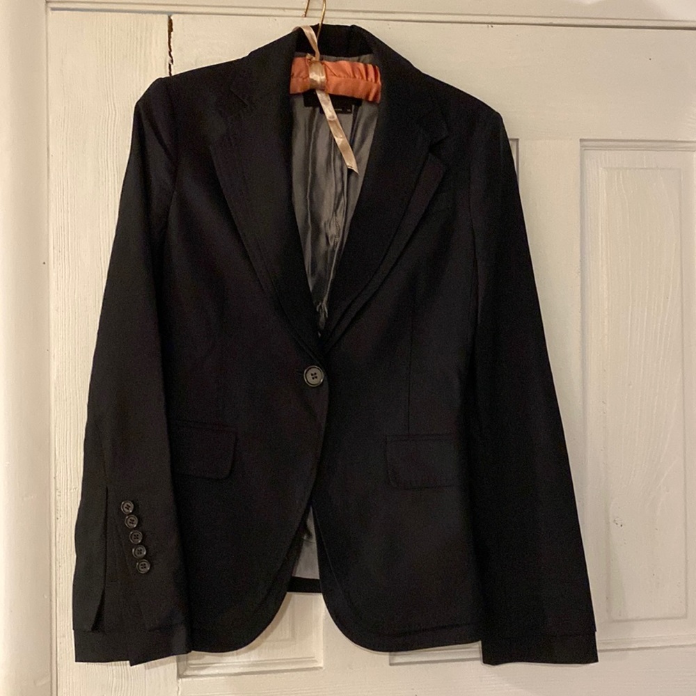 Like new BCBGMAXAZARIA tailored blazer